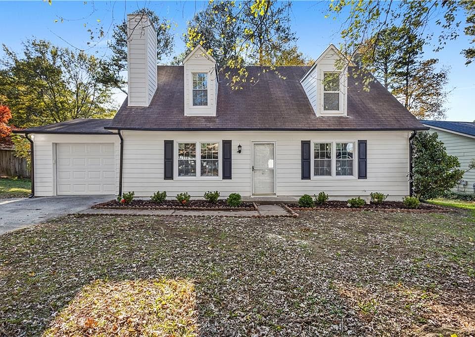 1st image of 1095 Woodington Cir