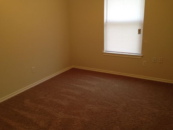 5th image of 8206 Marydean Ave