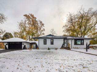 8205 Parkview Ave, Munster, IN 46321