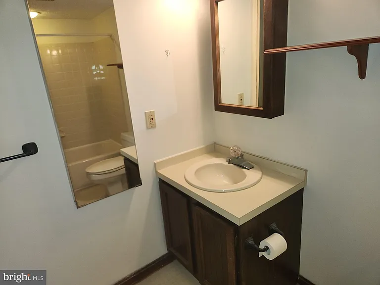 44759 Woodlake Ct #9C-733 — Photo 17