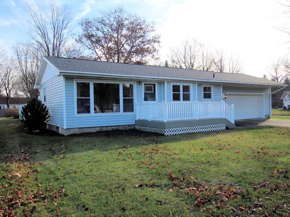 829 Cherry Ave, Big Rapids, MI 49307