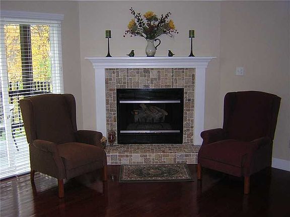 3rd image of 8651 Jaffa Court East Dr APT 23
