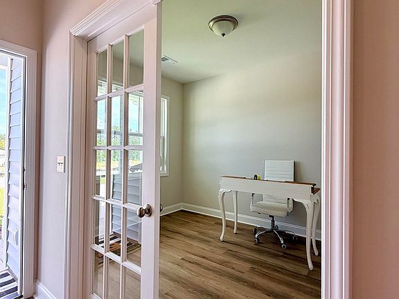 5th image of 175 Andover Way