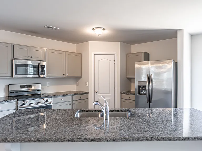 397 Walters Run Dr — Photo 6