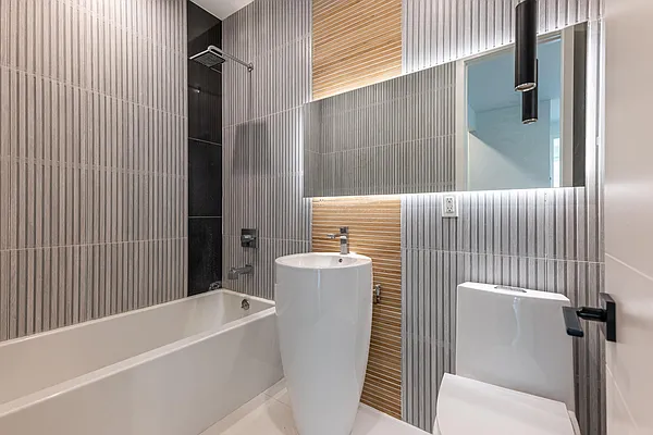 Rented by Brooklyn Group | media 14