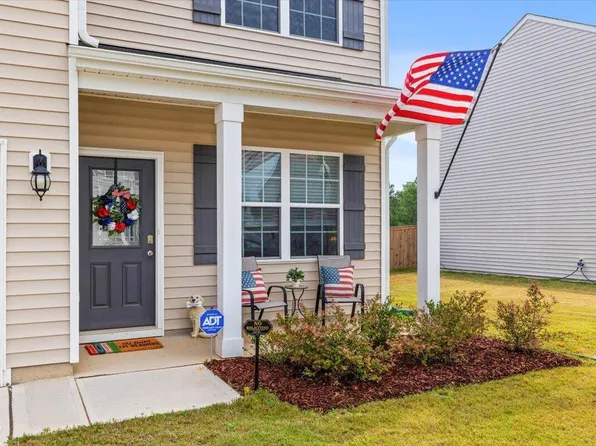 269 Blue Aspen Dr, Fuquay Varina, NC 27526