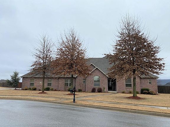 4th image of 444 S Browning Cir