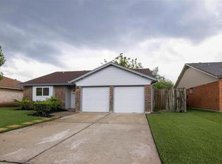 4912 Fairvent St, Pasadena, TX 77505