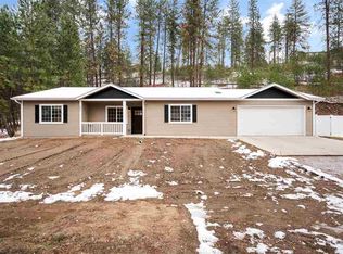 211 E Franklin Dr, Nine Mile Falls, WA 99026