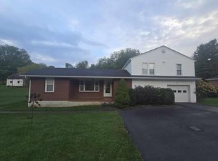 140 Ben Bolt Ave, Tazewell, VA 24651