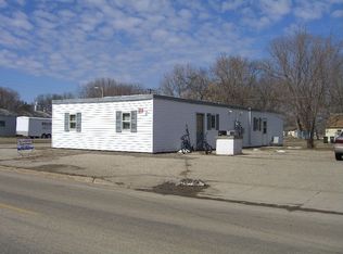 601 E 7th St, Morris, MN 56267