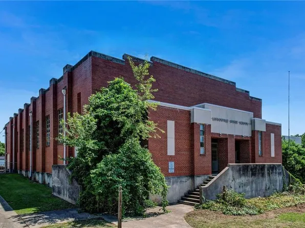 212 Lawsonville Ave, Reidsville, NC 27320