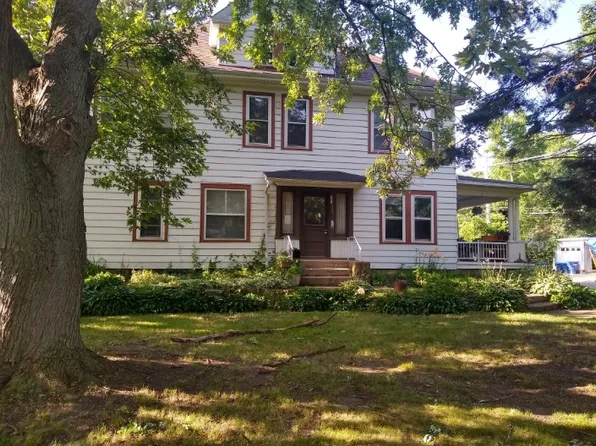 315 Augusta Ave, Dekalb, IL 60115