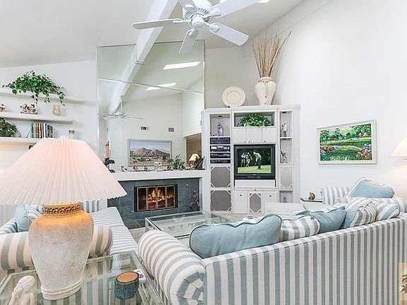 3rd image of 78690 Montego Bay Cir