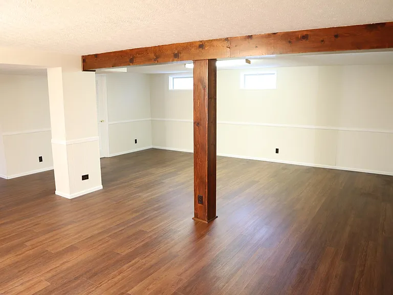 2331 Thornhill Rd — Photo 45