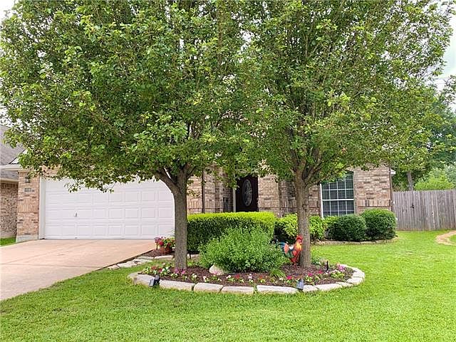 1st image of 709 Coomes Pl