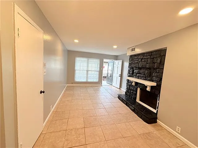 6320 Riverside Dr #233 — Photo 5