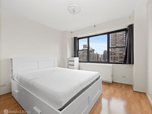 5th image of 345 E 80th St APT 27H