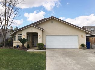 141 Orange St, Kingsburg, CA 93631