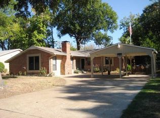 208 Leighton Dr, Terrell, TX