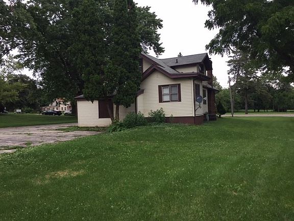 2nd image of 3402 N Rockton Ave