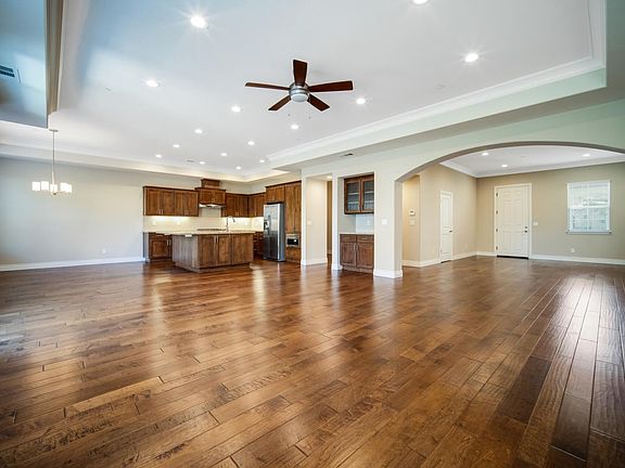 4th image of 16380 San Domingo Dr
