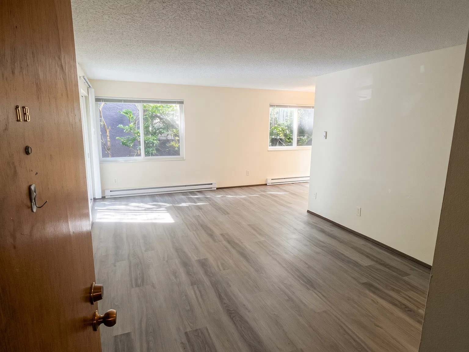 2 bed, 825 sqft, $2,295 — Photo 1