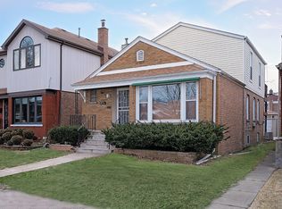 8736 S Ridgeland Ave, Chicago, IL 60617