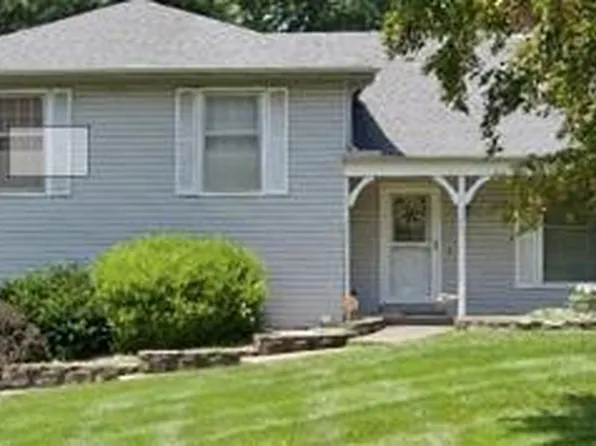 1017 Tam O Shanter Dr, Kansas City, MO 64145
