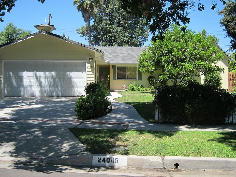 1st image of 24045 Sylvan St