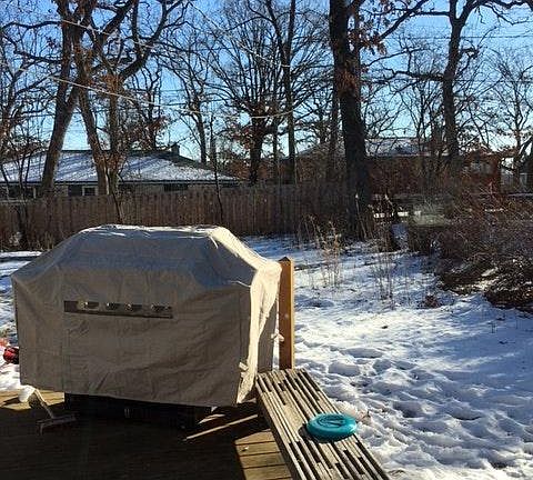 Grills stays with house