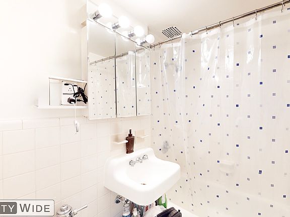3rd image of 326 Columbus Ave APT 4B