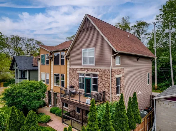 3905 Vine Ct, Cleveland, OH 44113