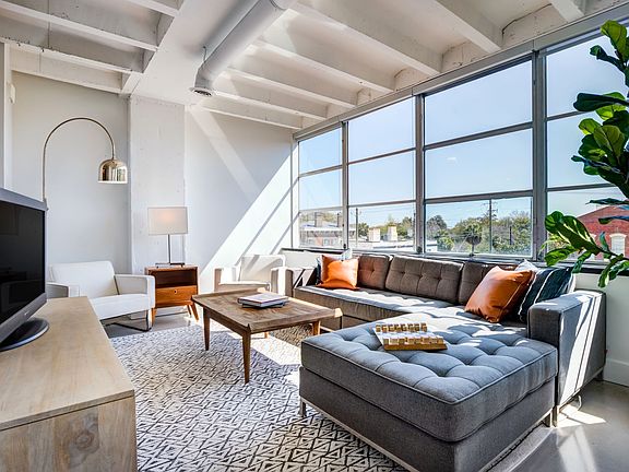 2 Bedroom Living Room