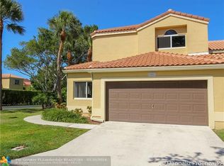 10501 Lake Vista Cir, Boca Raton, FL 33498