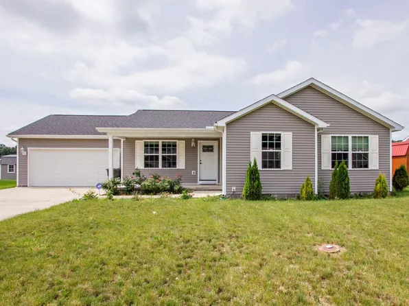 135 Willow Run Rd, Mount Orab, OH 45154