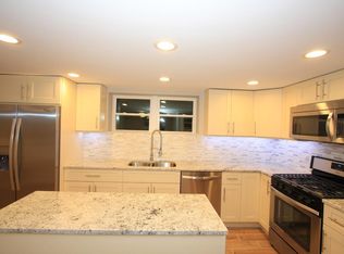 5351 W Sunnyside Ave #G, Chicago, IL 60630