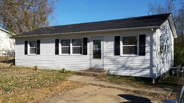1st image of 120 Hager Dr