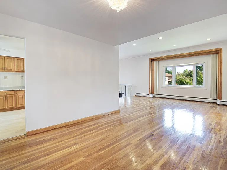 15 Jean Pl — Photo 8