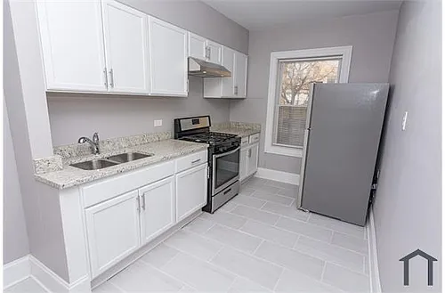8000 S Justine St #2 Photo 1