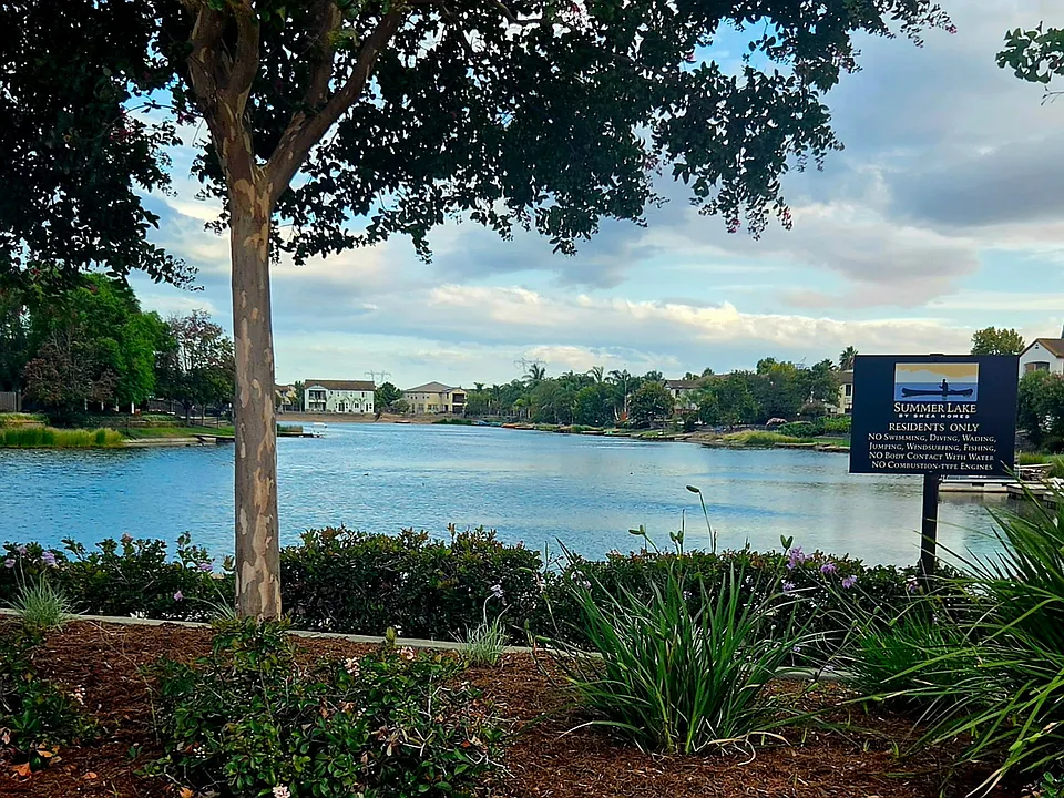 2324 Peyton Dr