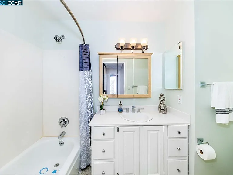 503 Pimlico Ct — Photo 13