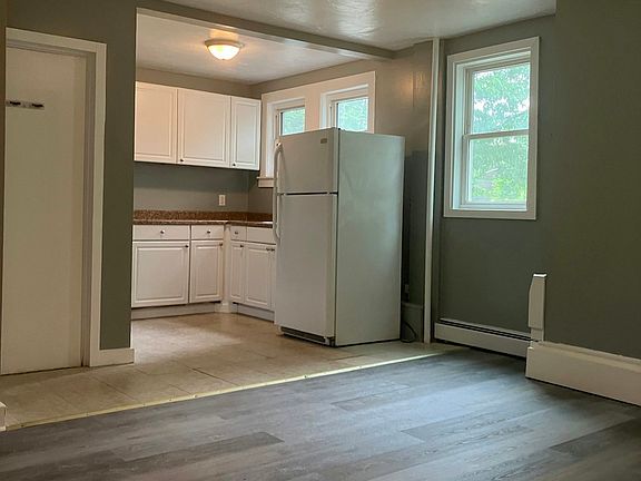 3rd image of 24 Mount Globe St #2