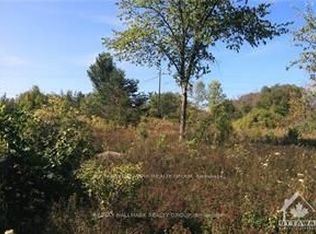 49 Rideau Ave N, Montague, ON K7A 2T7