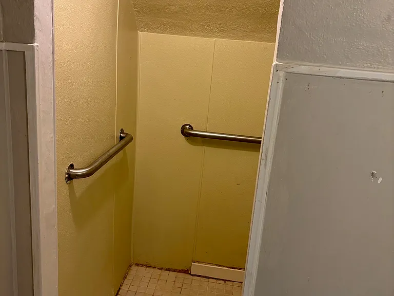 22 Walnut Ct #22 — Photo 5