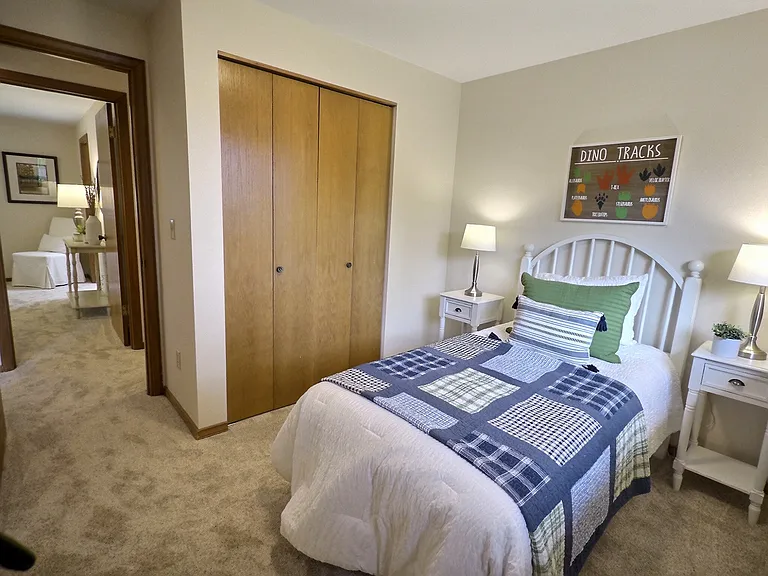 3910 Maple Rd — Photo 17