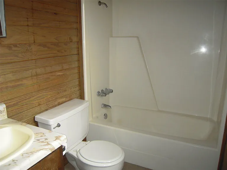 24605 Pools Creek Dr — Photo 5