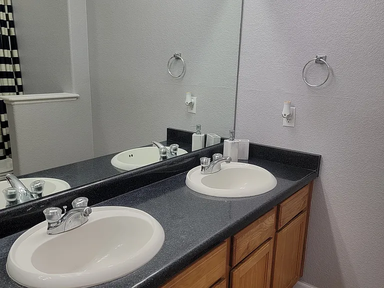15700 E Jamison Dr — Photo 16