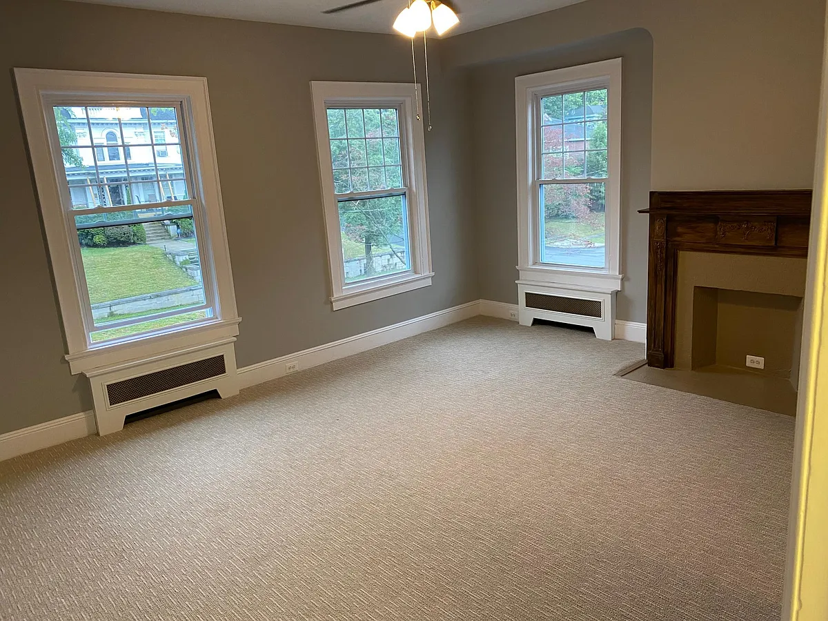 Building Photo - 807 Clay Ave #2