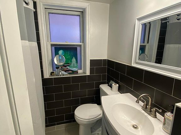 4th image of 3416 Lawn Ave #2N